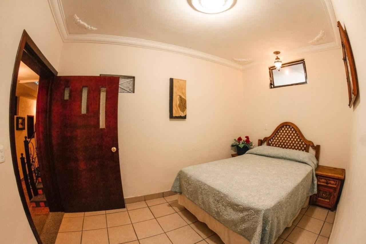 Hotel Posada De La Conspiracion Dolores Hidalgo Chambre photo